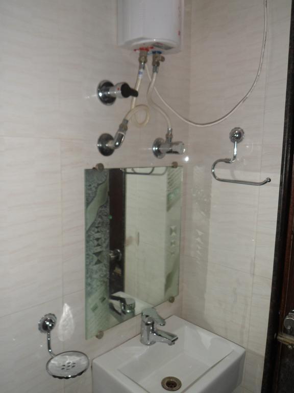 Hotel Silver Plaza Ahmedabad Quarto foto