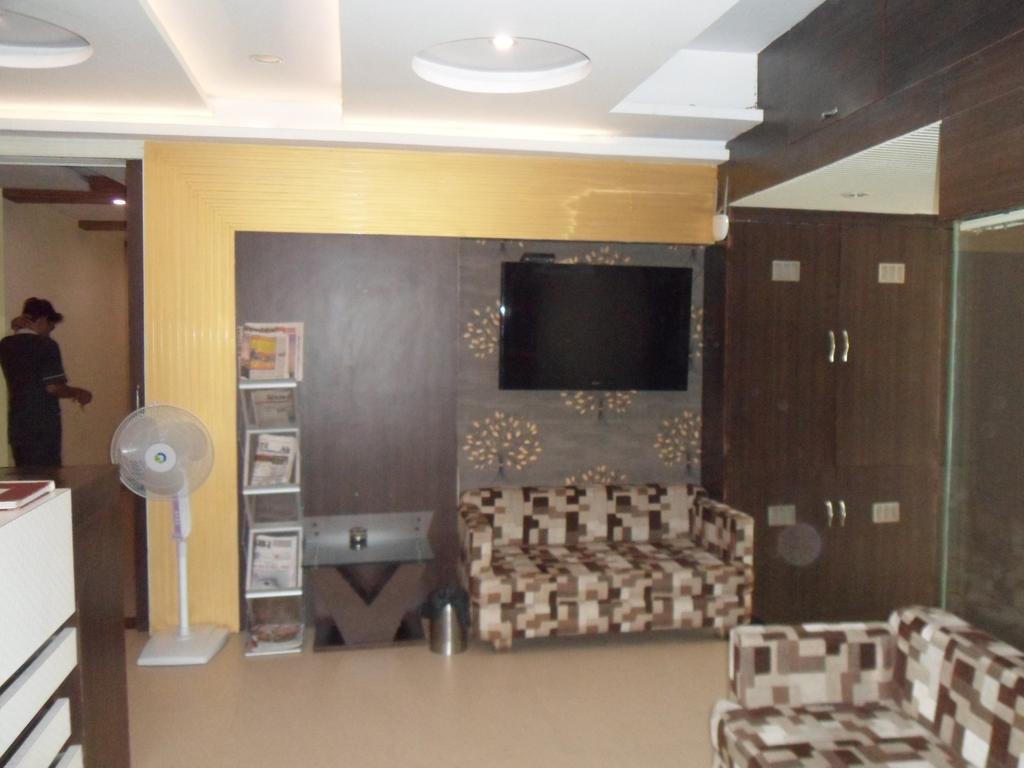 Hotel Silver Plaza Ahmedabad Exterior foto