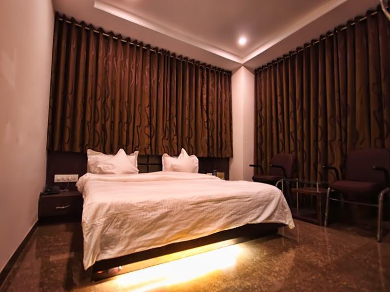Hotel Silver Plaza Ahmedabad Exterior foto