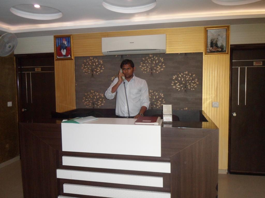 Hotel Silver Plaza Ahmedabad Exterior foto